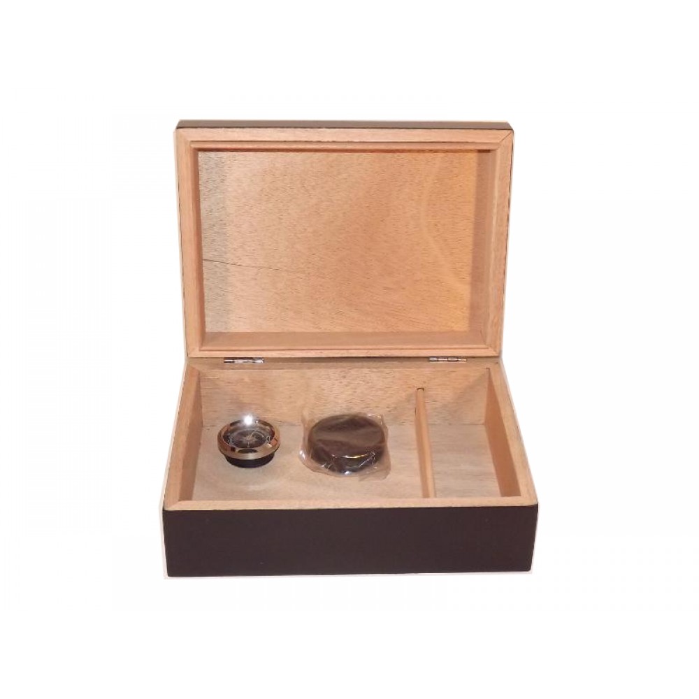 Humidor 20 szál szivar részére, cédrusfa szivardoboz, párásítóval és hygrométerrel - fekete
